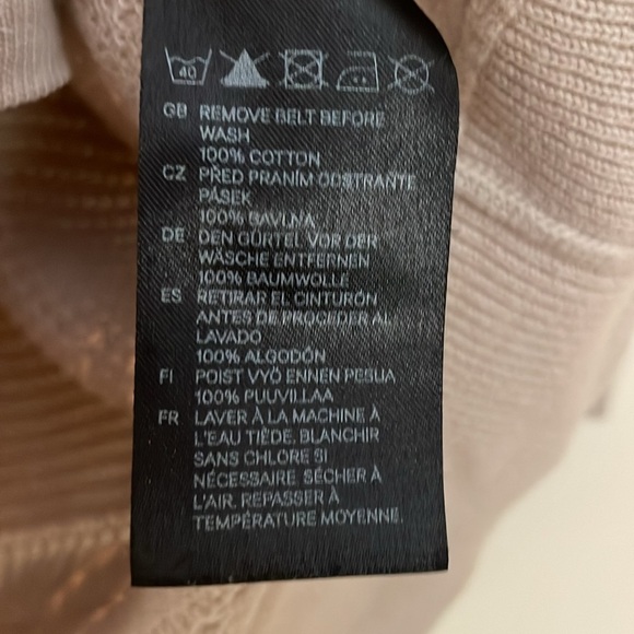 3 for $25! H&M‎ button down 3/4 sleeve sweater - Picture 3 of 5